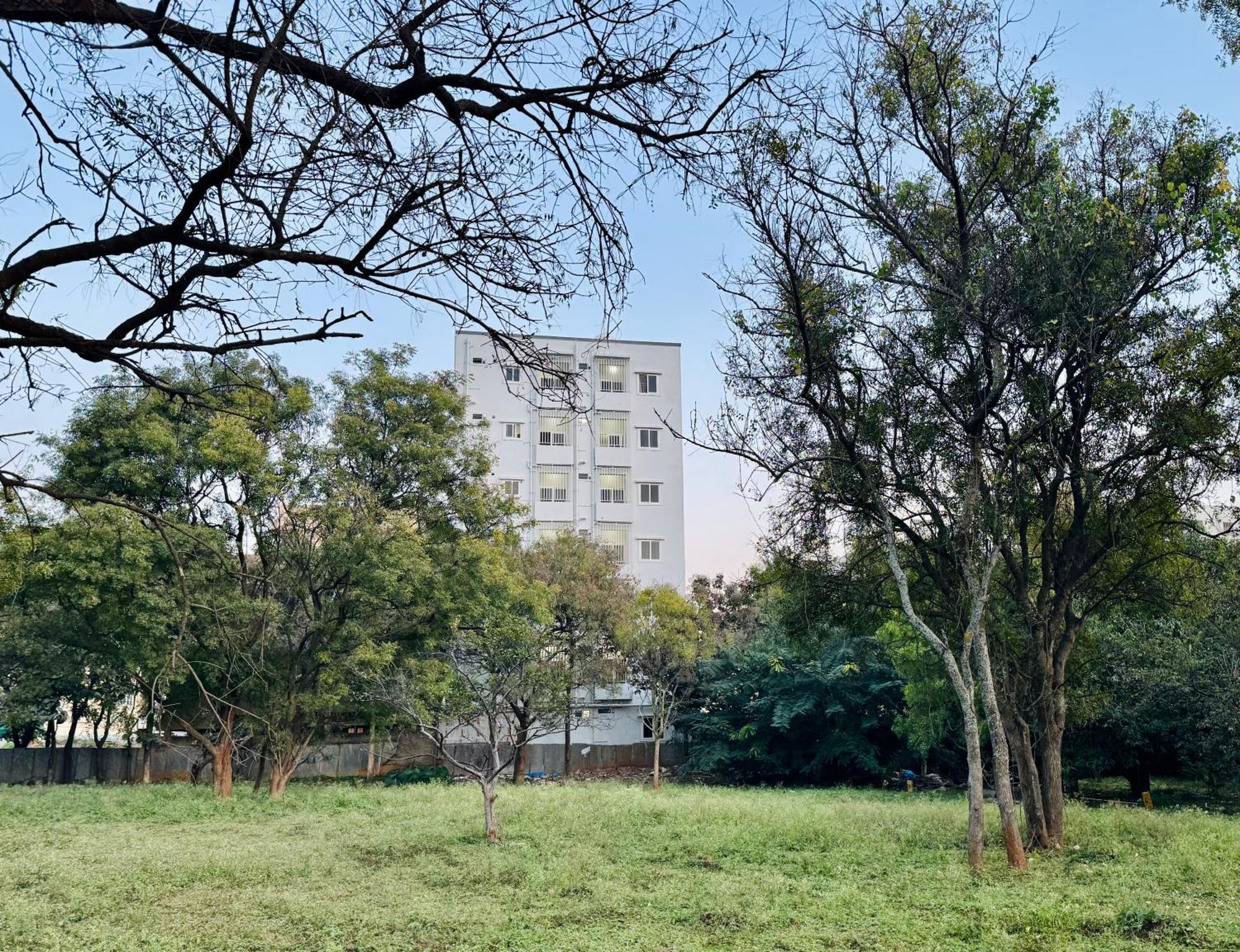 Truelife Whitefield - Premium 1 Bhk Apartments - Prime Location - Easy Access To Main Rd - Metro - Itpl - Fast Wifi - Kitchen - Smart Tv - Power Backup - Park - Garden Views بنغالور المظهر الخارجي الصورة